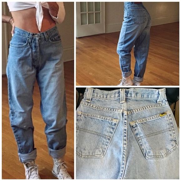 mom jeans and doc martens